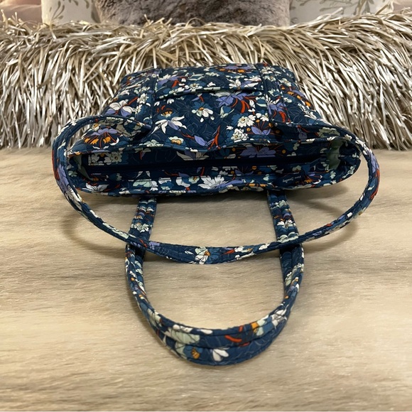 VERA BRADLEY Floral Bursts Small VERA TOTE Blue Purple Orange Zipper Shoulder - Picture 9 of 11